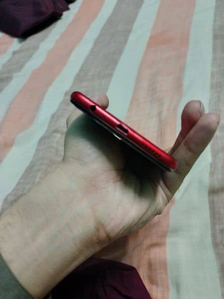 Oppo F7 64GB Red 2