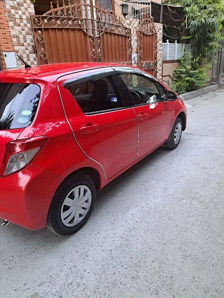 Toyota Vitz 2013 3