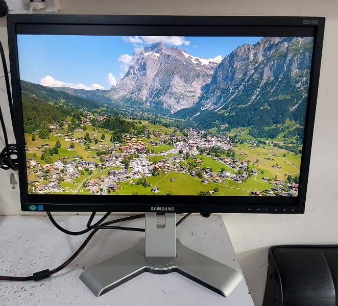 Lenovo T2254pc
22" LED monitor 
Resolution 1920*1050
VGA + DP + HD 1