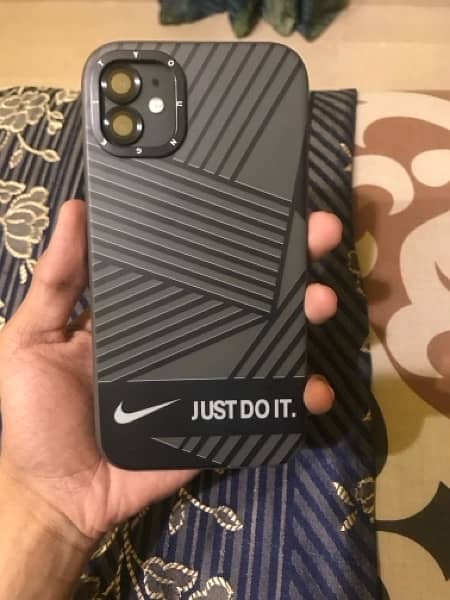 IPHONE 11 64gb 0