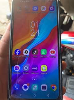 infinix hot 8 Lite , 3/32 Gb, dual sim -03117738176 0