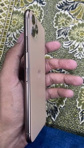 iPhone 11 Pro Max HK PTA 1