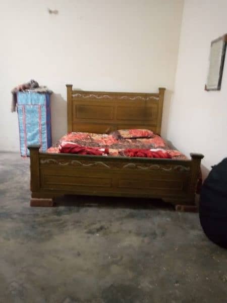 no mattress 'double bed good condition 9/10 0