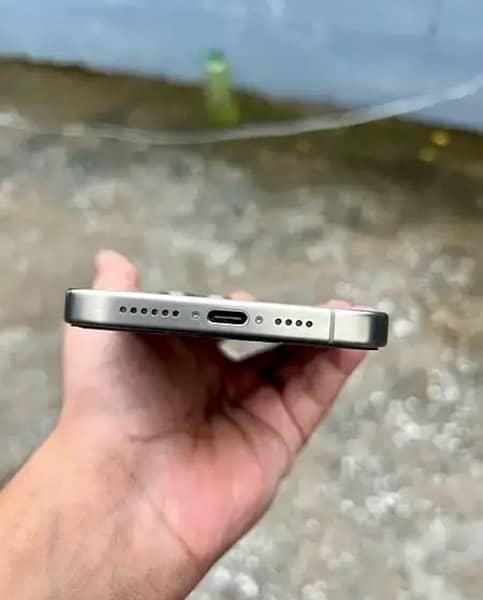 IPHONE 15 pro max pta 1