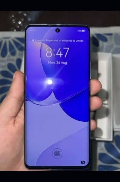 Huawei nova 9 with box 2