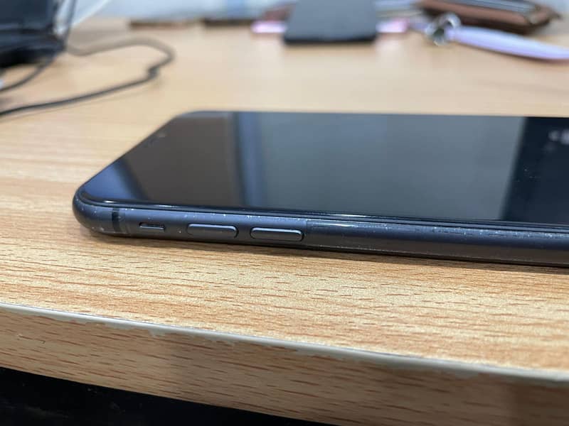 Iphone 11 Black 5