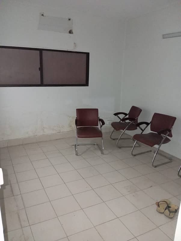 1st FLOOR OFFICE FOR RENT IN BLOCK 16, GULSHAN 5