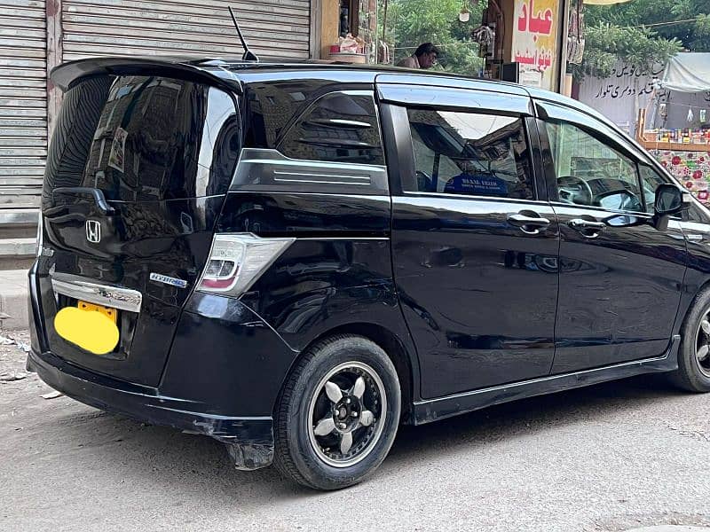 Honda Freed/ Spike 2018 3