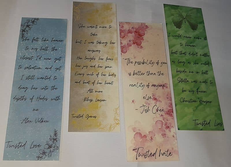 Twisted series bookmarks 0