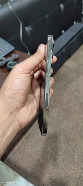 iPhone 12 Pro Max 128 gb Non PTA 4