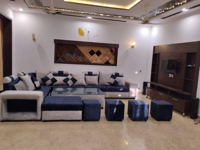 10 Marla Luxury Furnished Lower Portion For Rent in Bahria Town Lahore 12