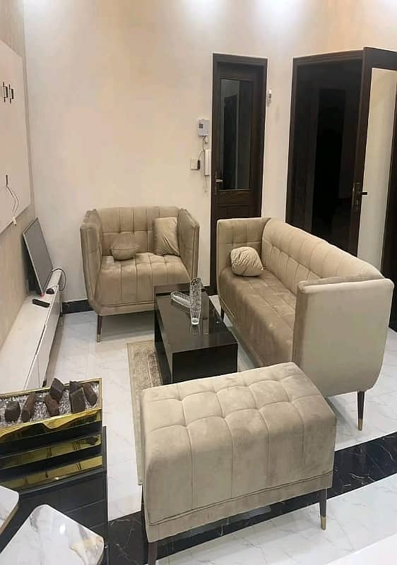 5 Marla Luxury Furnished Lower Portion For Rent in Bahria Town Lahore 5