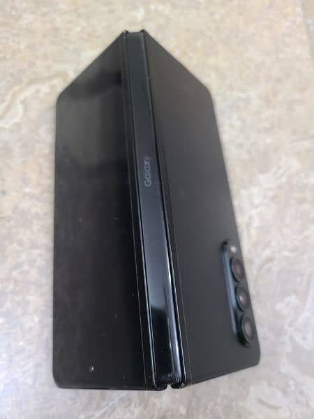 samsung galaxy z fold 3 new condition iPhone oneplus oppo vivo sony 11