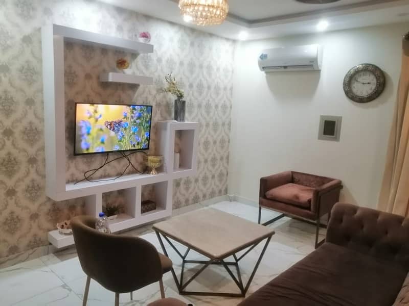 Luxury Apartment for Short Stay/full day Rent in Bahria Town Lahore 7