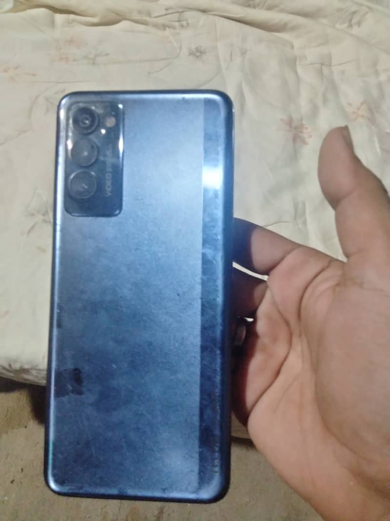 Tecno Camon 18P . 8-128GB All Clear 4