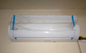 Haier 1 ton 12hfm dc inverter ac only 3 months used