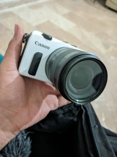 Canon M 3