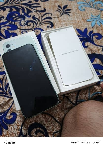 iPhone 11 brand new factory unlock 3