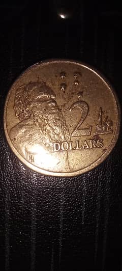 Rare Australian Dollar with "HH" sign. 0