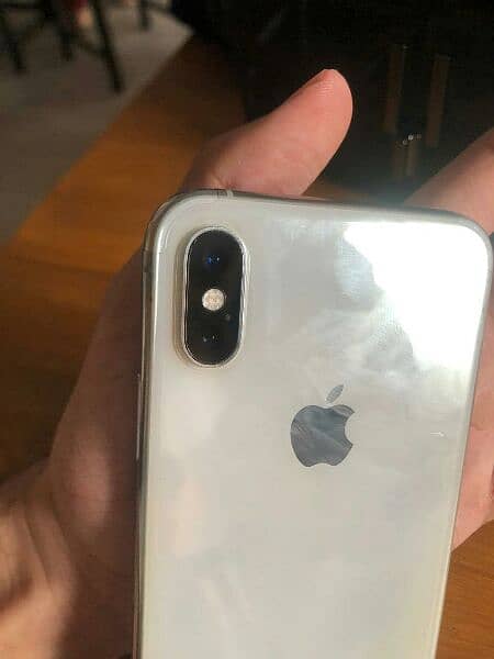 iphone XS 3