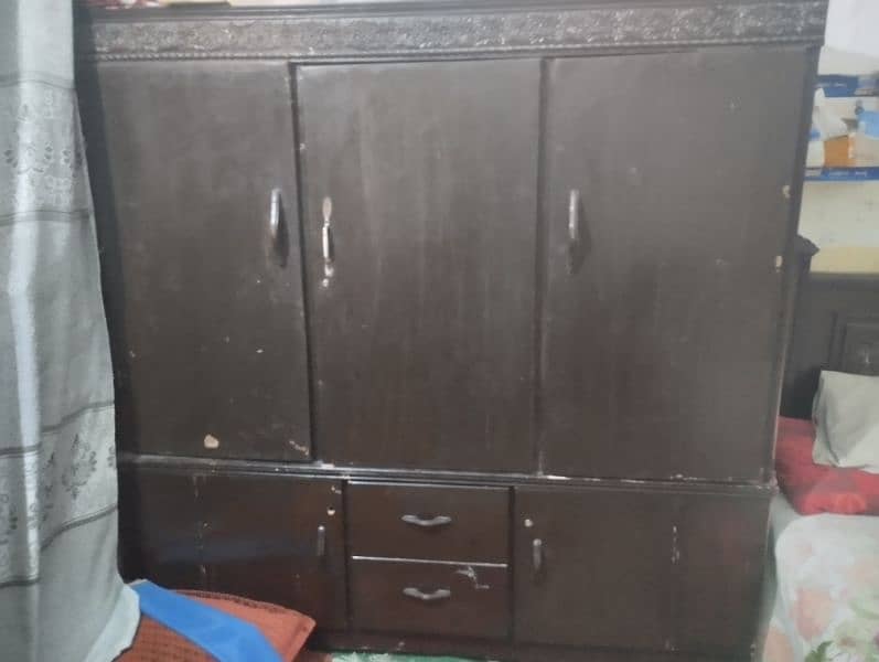 Wardrobe for sale 0