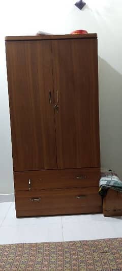 wardrobe 0