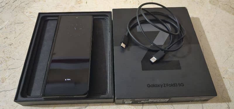 Samsung galaxy z fold3 5g 12/256 dual non pta complete box 10by10 5