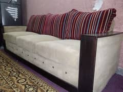 7 seater sofa with Tables . . 1 big ND 2 small