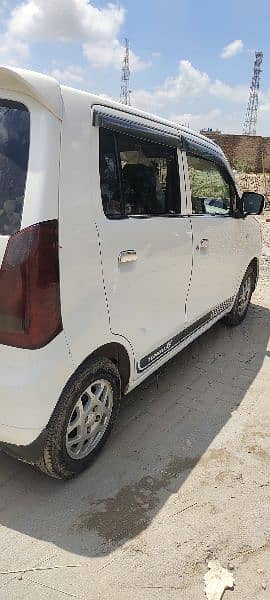 Suzuki Wagon R 2019 4