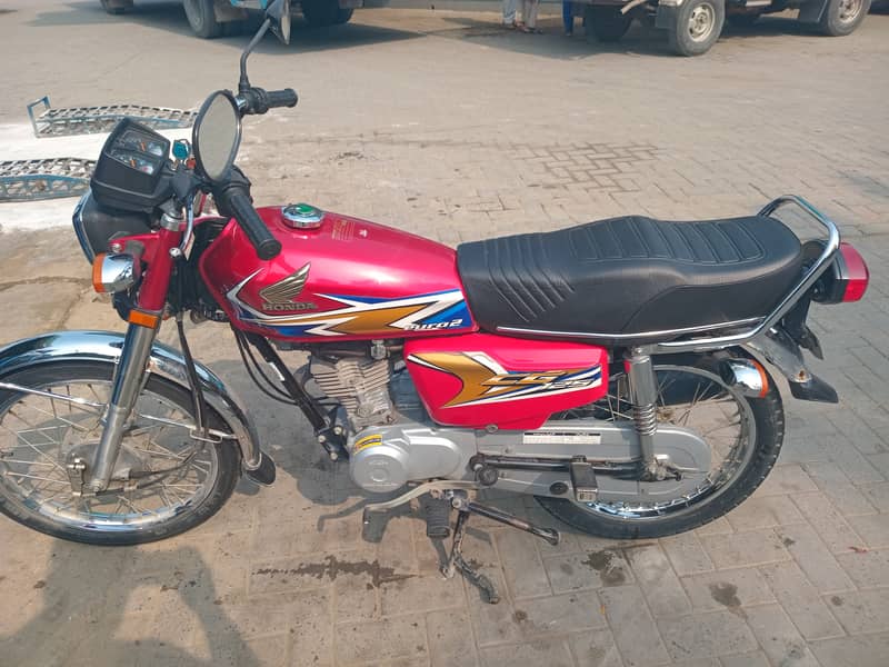 Honda CG 125 (2020) MODEL 25000 KM DRIVEN CALL-03127566633 6