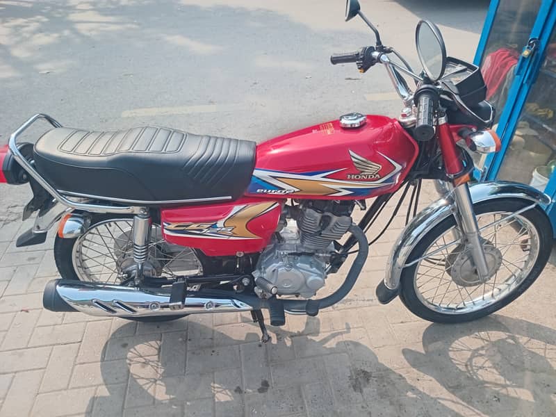 Honda CG 125 (2020) MODEL 25000 KM DRIVEN CALL-03127566633 9