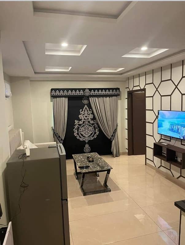 1 Bedroom VIP full furnishe flat for rent per day available in Bahia Town Lahore 6