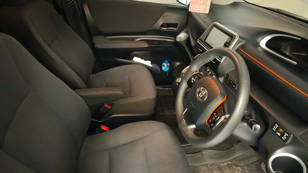 Toyota Sienta 2016 9