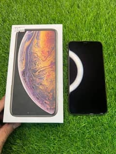 Apple iPhone Xs Max 256gb full box for sale.