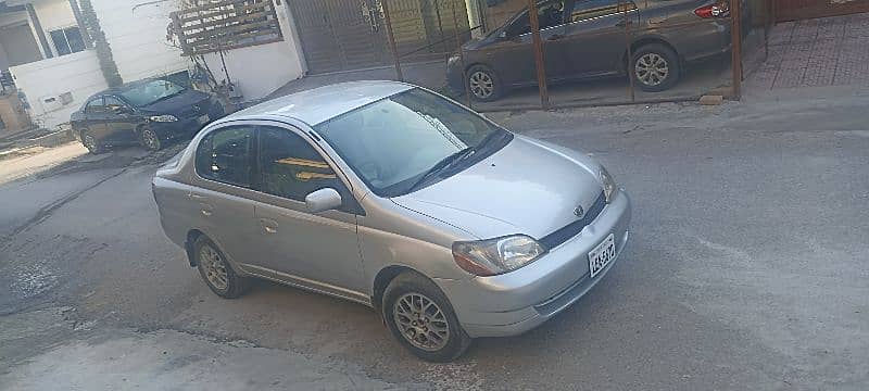 Toyota Platz 2000 4