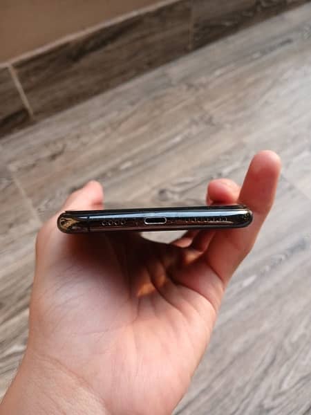 iphone xs max 64gb pta 3