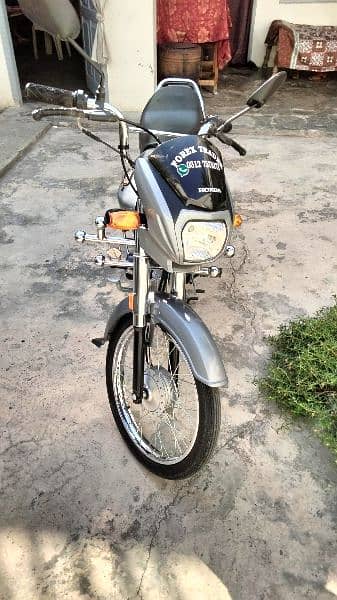 Honda 70 Dream 4