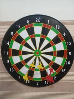 Magnetic dart board