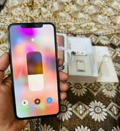 iphone Xs max 256gb . . Urgent Sale ! WhatsApp 03207353182