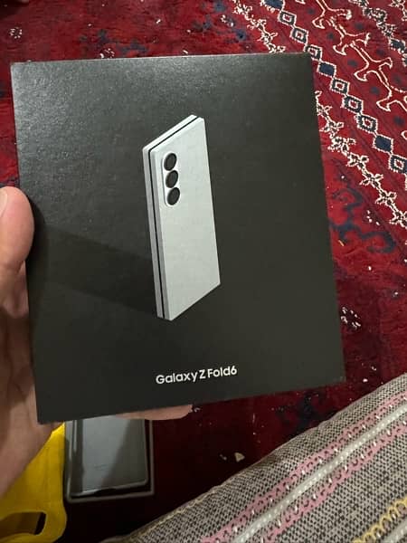 Samsung Z fold 6 12/256 brand new with samsung original S pen cover 0