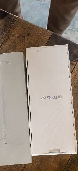 oppo Reno 2 f sale 8, 128 10/9  box chrger 5