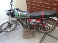 125 motor cycle with spare original parts