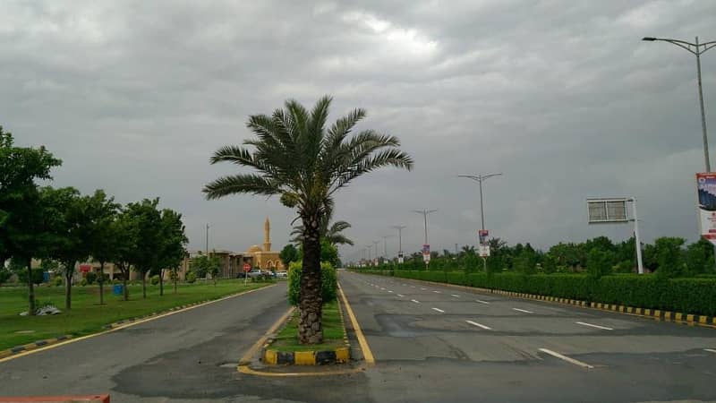 5-Marla On Ground Possession Plot Facing 10-Marla House Ready To Construction Available For Sale In New Lahore City Phase-4 17