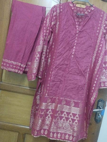 ladies chiffon and lawn 3 piece suit in 2500-3000rs 4