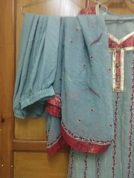 ladies chiffon and lawn 3 piece suit in 2500-3000rs 18