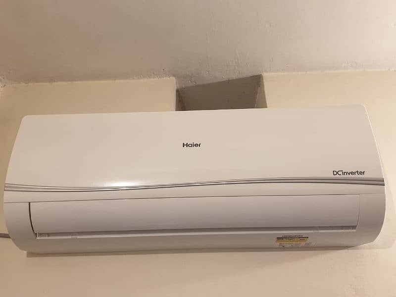 Haier 1.5 ton Dc Inverter heat and cool genuine condition 0