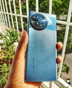 Tecno Spark 20 pro plus 0