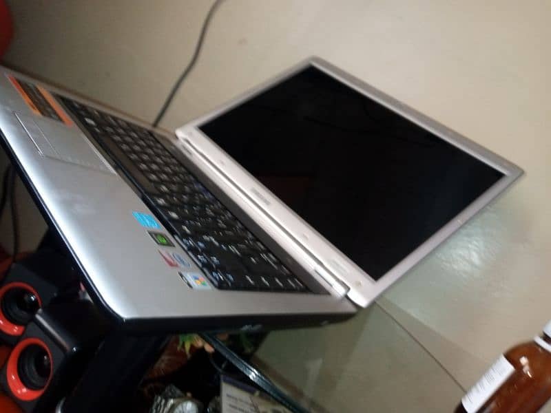 laptop ok hai windows7 hai new condition hai send r 510 model 2