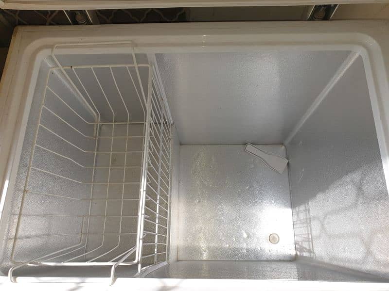 VARIOLINE DOMESTIC FREEZER SINGLE DOOR 2