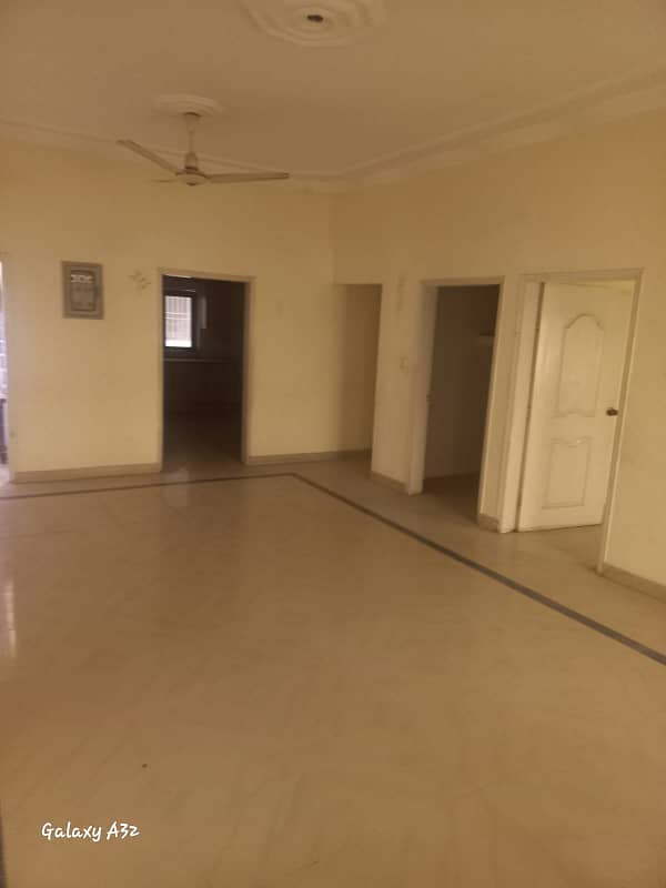 3 bed dd ground floor portion for rent 0